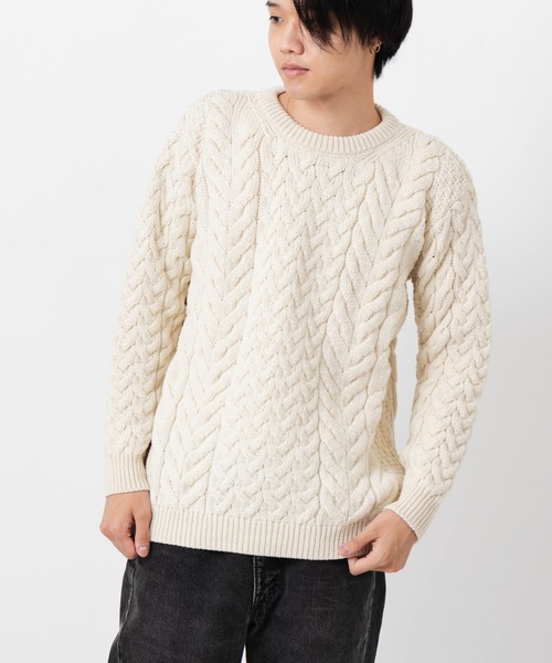 aran WOOLLEN MILLS（アランウーレンミルズ）の「アラン模様 スーパーソフトメリノウール セーター（ニット/セーター・レディース・ナチュラル/ライトグレー/ダークグレー/オフホワイト・SMALL/MEDIUM/LARGE/X-SMALL）」の2枚目の写真