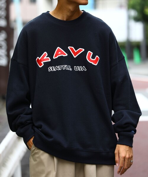 FREAK'S STORE（フリークスストア）の「WEB限定 KAVU×FREAK'S STORE/カブー 別注 カレッジロゴ ヘビーオンス クルーネックスウェット/カレッジプリント（スウェット・メンズ・ブラック/杢グレー/ナチュラル/オリーブ/ブルー・SMALL/MEDIUM/LARGE）」の20枚目の写真
