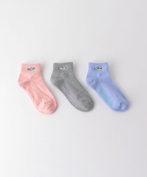 NEW BALANCE(ニューバランス)の「<NEW BALANCE(ニューバランス)> 3P ジュニアソックス 19cm-23cm(ソックス/靴下・キッズ・ブラック/ライトピンク・19-21cm/21-23cm)」の2枚目の写真