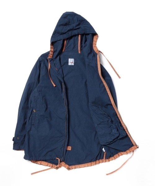 BEAMS PLUS(ビームスプラス)の「◎dip×BEAMS PLUS / 別注 ガーメントダイ ジップコート (ブルゾン・メンズ・ネイビー・SMALL/LARGE/MEDIUM)」の5枚目の写真
