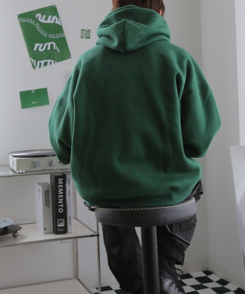 Mark Gonzales（マーク・ゴンザレス）の「Mark Gonzales/マークゴンザレス 別注 ビッグシルエット プリント 刺繍 裏起毛 長袖 スウェット パーカー オーバーサイズ（パーカー・メンズ・ホワイト/ブラック/ダークグリーン/グレー/ブルー/ホワイト系その他/ブラック系その他/グレー系その他/グリーン系その他/ホワイト系その他2/ブラック系その他2/ブラック系その他3・M/L）」の20枚目の写真