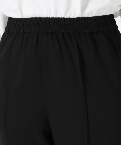 SLOBE IENA（スローブイエナ）の「ピンタックセミフレアパンツ【ウエストゴム/手洗い可能】◆（その他パンツ・レディース・ブラック/ブラック系その他・36/38）」の21枚目の写真