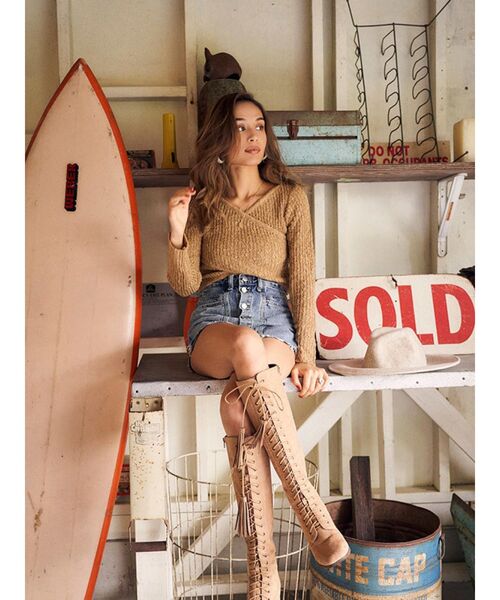To the sea（トゥーザシー）の「レースアップスウェードロングブーツ（ブーツ・レディース・ブラック/ブラウン/ベージュ・SMALL/MEDIUM/LARGE）」の15枚目の写真
