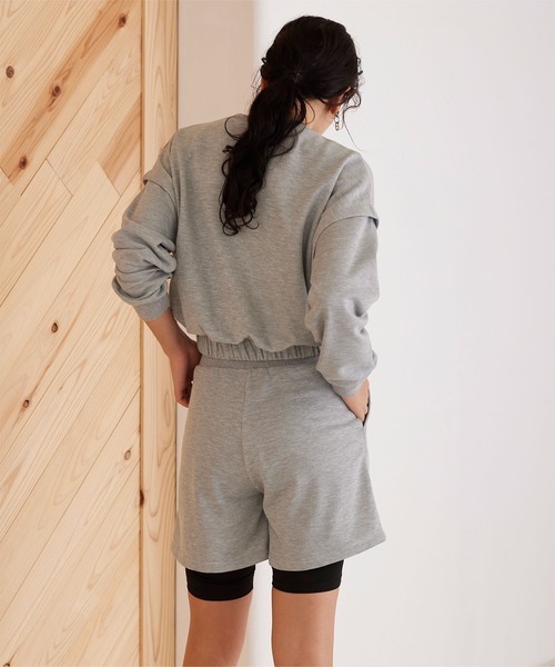 SEA DRESS(シードレス)の「裏毛ショートデザインヨガトップス(Tシャツ/カットソー・レディース・杢グレー/ピンク/オフホワイト・M/L)」の14枚目の写真