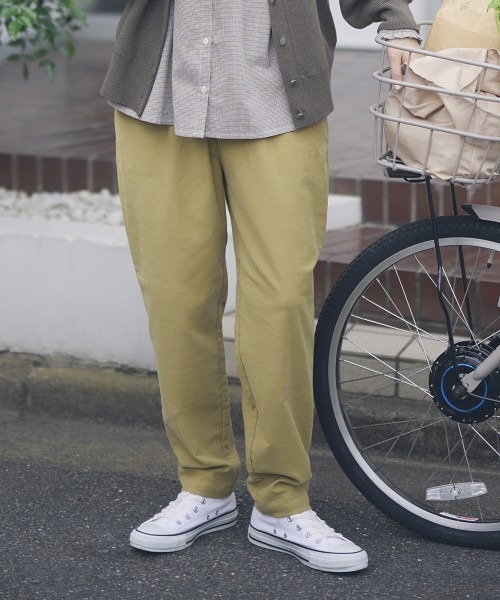 studio CLIP（スタディオクリップ）の「【満点いつものパンツ】柔らかストレッチイージーパンツ[プラスサイズ]（その他パンツ・レディース・ラベンダー/グリーン/ブルー/モカ/スモーク/オフホワイト/マスタード/カーキ/イエロー系その他/ダークグレー・LARGE/SMALL/XX-LARGE/X-LARGE/XXX-LARGE/MEDIUM）」の9枚目の写真