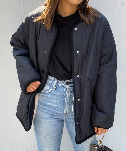 StyleSea(スタイルシー)の「ボアリバーシブルノーカラーショートコート(ノーカラーコート・レディース・ベージュ/アイボリー/ライトベージュ/モカ/ブラック/ライトカーキ・MEDIUM)」の10枚目の写真