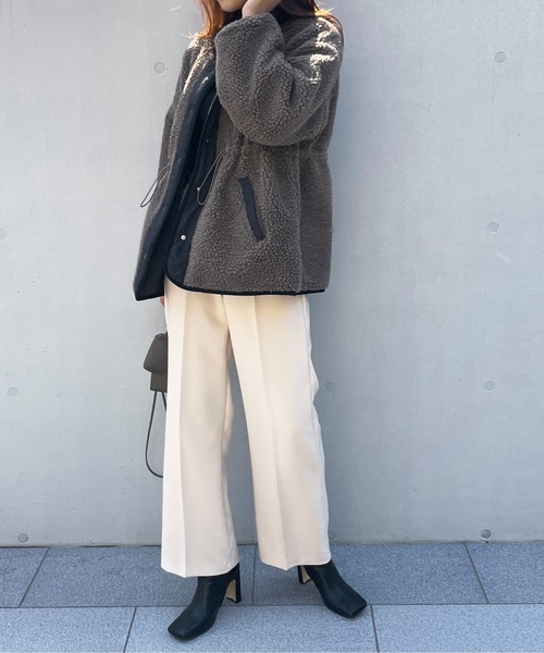 StyleSea(スタイルシー)の「ボアリバーシブルノーカラーショートコート(ノーカラーコート・レディース・ベージュ/アイボリー/ライトベージュ/モカ/ブラック/ライトカーキ・MEDIUM)」の14枚目の写真