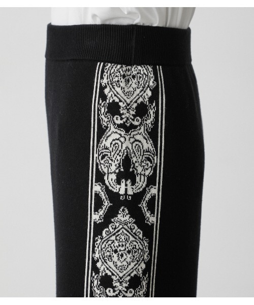 AZUL by moussy（アズールバイマウジー）の「DAMASK PATTERN KNIT PANTS/ダマスクパターンニットパンツ（その他パンツ・レディース・ブラック系その他/グリーン系その他・SMALL/MEDIUM）」の9枚目の写真