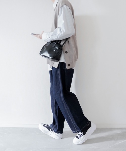 melt.（メルト）の「サイドスリットボタン リラックスニットベスト / side slit button relux KNIT VEST.（ベスト・メンズ・グレイッシュベージュ/グレイッシュブルー・SMALL/MEDIUM/LARGE）」の18枚目の写真