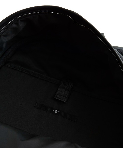 NO ID.（ノーアイディ）の「mko10222-ｶｳﾚｻﾞｰﾊﾞｯｸﾞﾊﾟｯｸ（バックパック/リュック・メンズ・ブラック・ONE SIZE）」の19枚目の写真