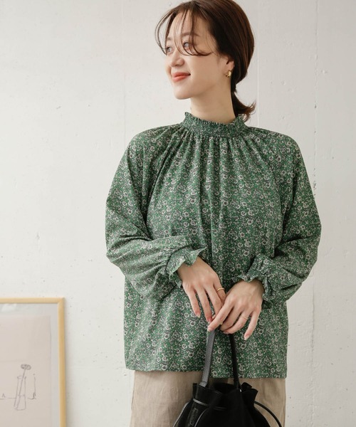 URBAN RESEARCH DOORS（アーバンリサーチドアーズ）の「フラワープリントシャーリングブラウス（シャツ/ブラウス・レディース・ブラウン/グリーン・ONE）」の20枚目の写真