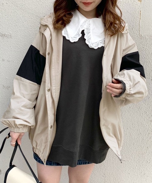 OLIVE des OLIVE(オリーブデオリーブ)の「配色マウンテンパーカー(マウンテンパーカー・レディース・ライトグレー/ベージュ/オフホワイト・FREE)」の3枚目の写真