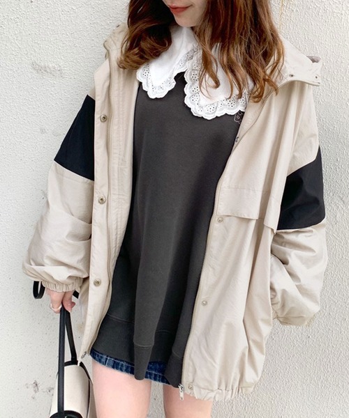 OLIVE des OLIVE(オリーブデオリーブ)の「配色マウンテンパーカー(マウンテンパーカー・レディース・ライトグレー/ベージュ/オフホワイト・FREE)」の9枚目の写真