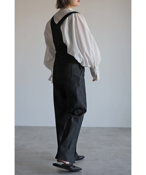 Bonjour Sagan（ボンジュールサガン）の「フロントスリットデニムサロペット（サロペット/オーバーオール・レディース・ブラック/ブラウン・FREE）」の5枚目の写真