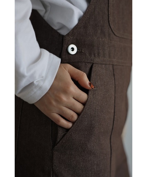 Bonjour Sagan（ボンジュールサガン）の「フロントスリットデニムサロペット（サロペット/オーバーオール・レディース・ブラック/ブラウン・FREE）」の18枚目の写真