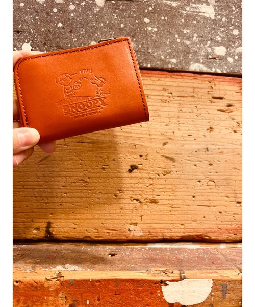 SNOOPY×OLD BETTY'S（スヌーピーカケルオールドベティーズ）の「SNP L Zipper Wallet（財布・レディース・ブラウン系その他3/レッド系その他/レッド系その他2/レッド系その他3/ブラウン系その他2/ブラウン系その他・FREE）」の2枚目の写真
