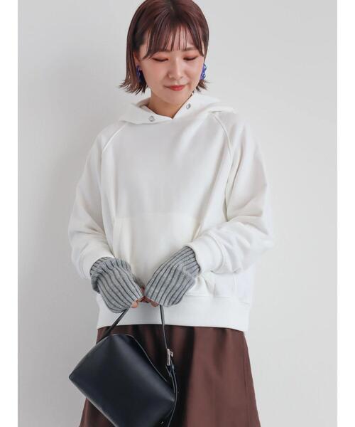 AMERICAN HOLIC(アメリカンホリック)の「ラグランフード裏毛プルオーバー(スウェット・レディース・グレー系その他/ミント/ホワイト系その他/オフホワイト・L/M)」の5枚目の写真