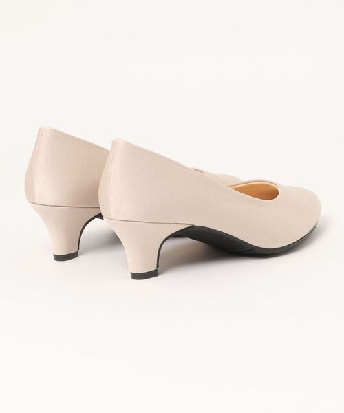 Parade(パレード)の「【MADE IN JAPAN】日本製・痛くなりにくい美形パンプス 4500【Parade】(パンプス・レディース・ベージュ/ブラック系その他/ブルーグレー/グレイッシュベージュ/ラベンダー/ブラック系その他2/ブラック/ブラック系その他3・23.5cm/24.5cm/23.0cm/24.0cm/25.0cm/22.5cm/22.0cm)」の14枚目の写真