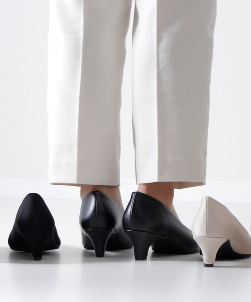 Parade(パレード)の「【MADE IN JAPAN】日本製・痛くなりにくい美形パンプス 4500【Parade】(パンプス・レディース・ベージュ/ブラック系その他/ブルーグレー/グレイッシュベージュ/ラベンダー/ブラック系その他2/ブラック/ブラック系その他3・23.5cm/24.5cm/23.0cm/24.0cm/25.0cm/22.5cm/22.0cm)」の22枚目の写真