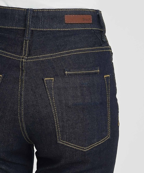 YANUK（ヤヌーク）の「【YANUK】ブーツカットデニムパンツ BOOTCUT JEANS（デニムパンツ・レディース・インディゴブルー・24inch/25inch/26inch/27inch/23inch/22inch/21inch）」の6枚目の写真