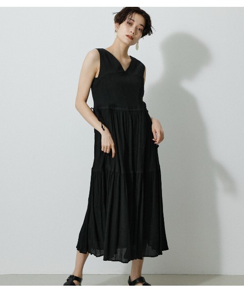 AZUL by moussy(アズールバイマウジー)の「WAIST SHAPE 2WAY ONEPIECE/ウエストシェイプ2WAYワンピース(ワンピース・レディース・グリーン/ライトグレー/ブラック・MEDIUM/SMALL)」の2枚目の写真