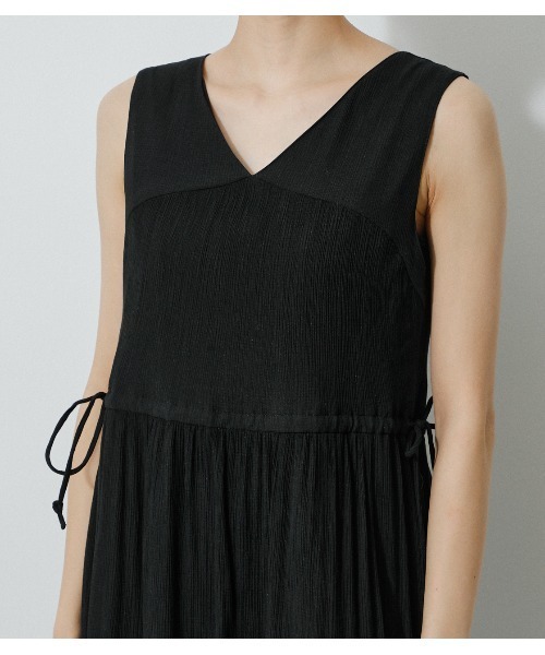 AZUL by moussy(アズールバイマウジー)の「WAIST SHAPE 2WAY ONEPIECE/ウエストシェイプ2WAYワンピース(ワンピース・レディース・グリーン/ライトグレー/ブラック・MEDIUM/SMALL)」の11枚目の写真
