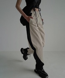 chuclla | 【chuclla】【2022/SS】Side curve line panel loose pants chw22s083(その他パンツ)