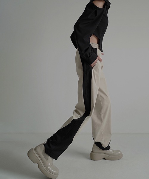 chuclla(チュクラ)の「【chuclla】【2022/SS】Side curve line panel loose pants chw22s083(その他パンツ・レディース・アイボリー・S/M/L)」の4枚目の写真