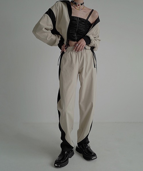 chuclla(チュクラ)の「【chuclla】【2022/SS】Side curve line panel loose pants chw22s083(その他パンツ・レディース・アイボリー・S/M/L)」の13枚目の写真