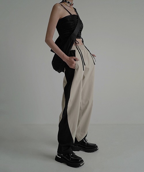 chuclla(チュクラ)の「【chuclla】【2022/SS】Side curve line panel loose pants chw22s083(その他パンツ・レディース・アイボリー・S/M/L)」の15枚目の写真