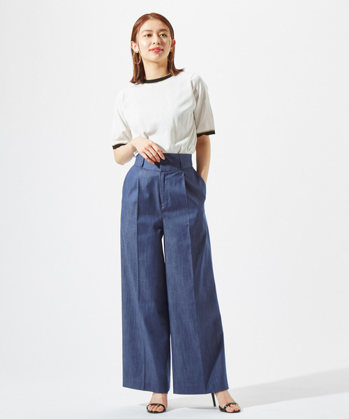 Tiara（ティアラ）の「センタープレスワイドパンツ（その他