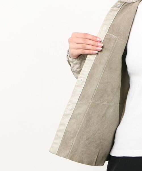 TRANSIT(トランジット)の「TRANSIT PAR-SUCH/トランジット パーサッチ/LEATHER(ブルゾン・レディース・ベージュ・2)」の4枚目の写真