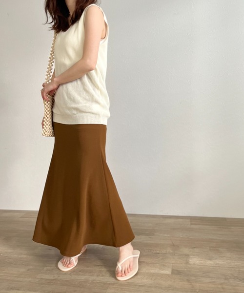 ISOOK（アイスー）の「Emboss mermaid skirt / エンボスマーメイドスカート（スカート・レディース・ブラック/ベージュ/ブラウン・FREE）」の5枚目の写真