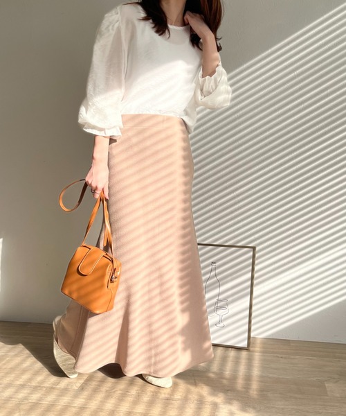 ISOOK（アイスー）の「Emboss mermaid skirt / エンボスマーメイドスカート（スカート・レディース・ブラック/ベージュ/ブラウン・FREE）」の6枚目の写真