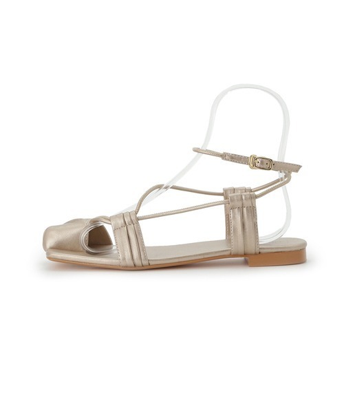 【美品】LILY BROWNラウンドトゥサンダル LILY BROWN】世界的なカジュアルフットウェアブランド「crocs