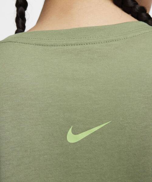 NIKE(ナイキ)の「ナイキ Dri-FIT ウィメンズ クロップド Tシャツ / Nike Dri-FIT Women's Cropped T-Shirt<XS-XL 展開>(Tシャツ/カットソー・レディース・グレー系その他/オリーブ系・M/S/XL/L/XS)」の11枚目の写真