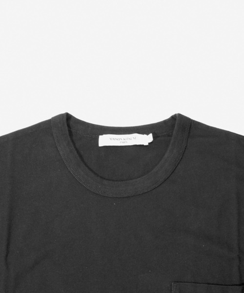 Maison Kitsune(メゾンキツネ)の「MAISON KITSUNE NAVY FOX PATCH CLASSIC POCKET TEE-SHIRT メゾン キツネ ネイビーフォックス パッチ ワンポイント ポケット 半袖 Tシャツ(Tシャツ/カットソー・メンズ・ブラック・SMALL/LARGE/MEDIUM/X-LARGE)」の7枚目の写真