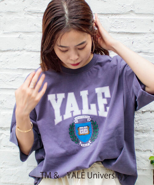 GLOSTER(グロスター)の「【YALE/イェール】別注プリントTシャツ VINTAGE DYEING カレッジロゴ(Tシャツ/カットソー・メンズ・チャコールグレー/ネイビー/オフホワイト・M/L)」の1枚目の写真