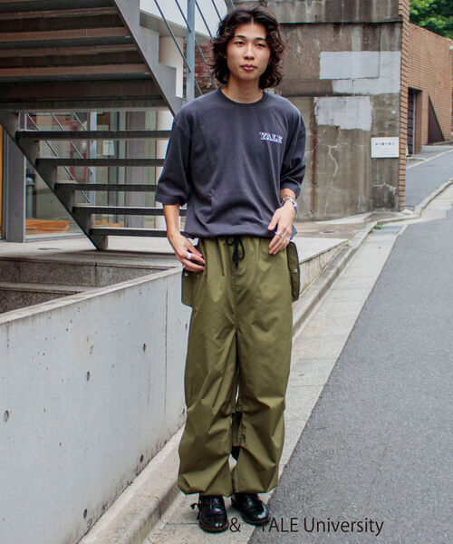 GLOSTER(グロスター)の「【YALE/イェール】別注プリントTシャツ VINTAGE DYEING カレッジロゴ(Tシャツ/カットソー・メンズ・チャコールグレー/ネイビー/オフホワイト・M/L)」の9枚目の写真