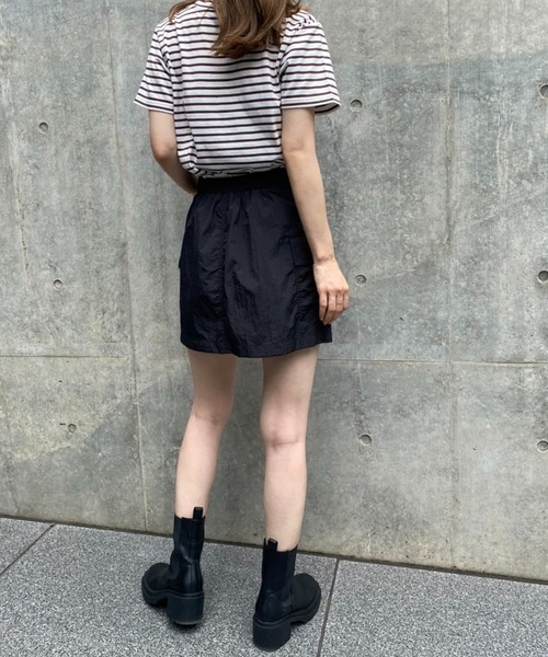 one after another NICE CLAUP(ワンアフターアナザーナイスクラップ)の「フロッキーロゴプリントTee(Tシャツ/カットソー・レディース・ブラウン/オフホワイト/アイボリー/ホワイト系その他・FREE)」の13枚目の写真