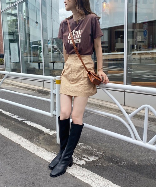 one after another NICE CLAUP(ワンアフターアナザーナイスクラップ)の「フロッキーロゴプリントTee(Tシャツ/カットソー・レディース・ブラウン/オフホワイト/アイボリー/ホワイト系その他・FREE)」の8枚目の写真