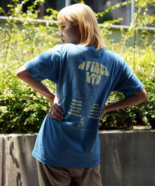 AVIREX（アヴィレックス）の「【直営店限定】PARACHUTE CAT T-SHIRT/ パラシュートキャット ティーシャツ（Tシャツ/カットソー・レディース・ホワイト/ライトブルー・FREE）」の7枚目の写真