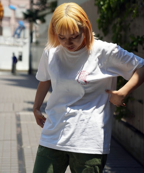 AVIREX（アヴィレックス）の「【直営店限定】PARACHUTE CAT T-SHIRT/ パラシュートキャット ティーシャツ（Tシャツ/カットソー・レディース・ホワイト/ライトブルー・FREE）」の11枚目の写真