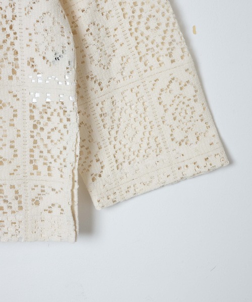 DuKKah(デュカ)の「Dukkah/【低身長向け】パッチワークレースシャツ(シャツ/ブラウス・レディース・ブラック/アイボリー・X-SMALL)」の5枚目の写真