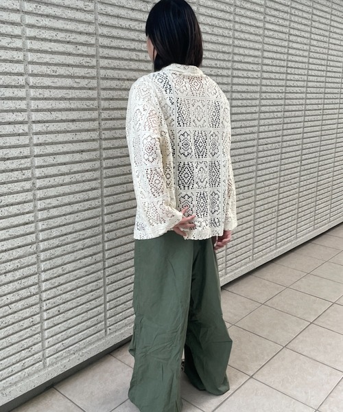 DuKKah(デュカ)の「Dukkah/【低身長向け】パッチワークレースシャツ(シャツ/ブラウス・レディース・ブラック/アイボリー・X-SMALL)」の9枚目の写真