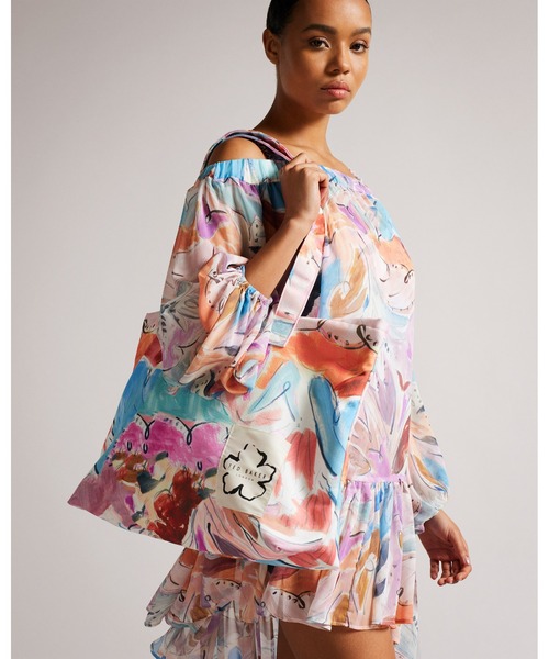 【Ted Baker】TREVIK サマーブルーム キャンバス トートバッグ Ted Baker】TREVIK サマーブルーム キャンバス トートバッグ