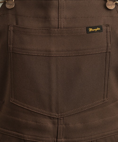 Wrangler(ラングラー)の「フレアオーバーオール(サロペット/オーバーオール・レディース・ブラック/オフホワイト/ブラウン/グリーン・X-SMALL/SMALL/MEDIUM)」の11枚目の写真