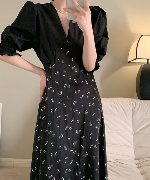 Dita Muaj.(ディータムアージュ)の「花柄ワンピース(ワンピース・レディース・ブラック・S/M/L)」の2枚目の写真