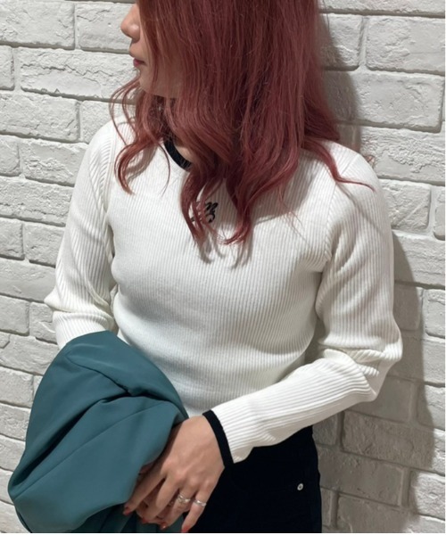 one way(ワンウェイ)の「配色リブ刺繍ロゴニット(ニット/セーター・レディース・ブラック/ライトピンク/ホワイト・FREE)」の9枚目の写真