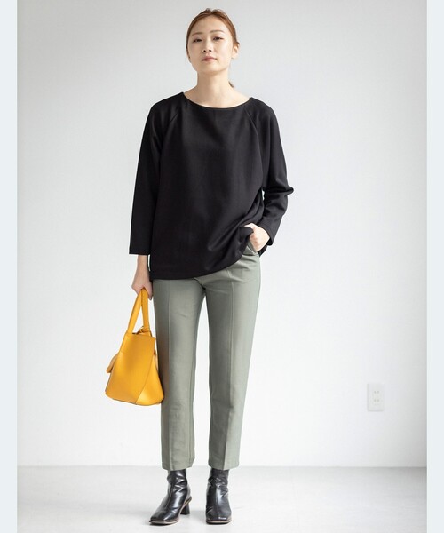 THE SHOP TK (ザ ショップ ティーケー )の「◆【オンオフ対応】サイドタックプルオーバー(Tシャツ/カットソー・レディース・グリーン/ダークブラウン/ブラック/ナチュラル・LL/L/M/S)」の14枚目の写真